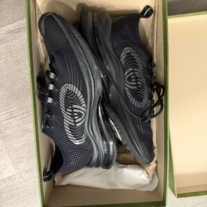 Gucci runner sneakers